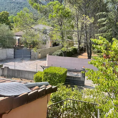 Apartment Aux Portes Des Cevenne