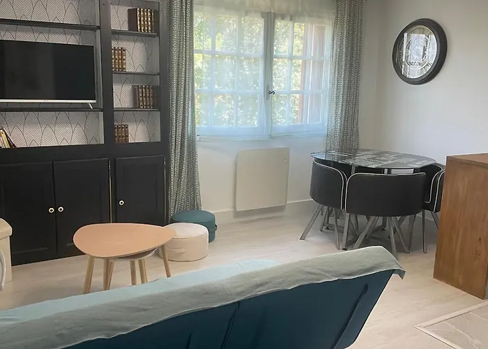 Aux Portes Des Cevenne